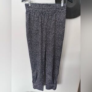 Abercrombie Black and White Patterned Pants Harem Style Sz Medium
